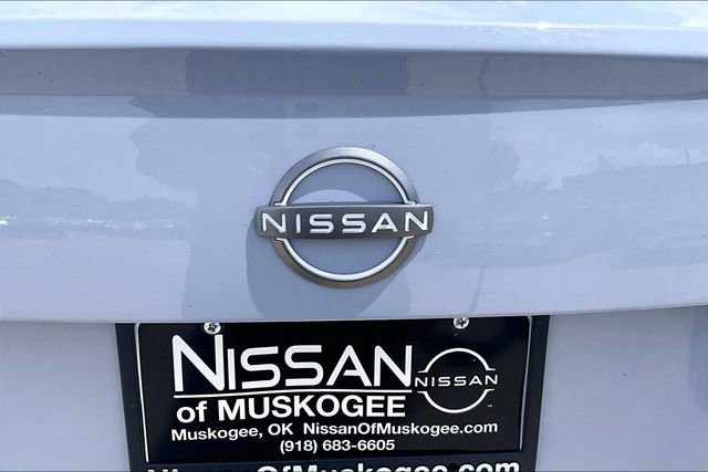 New 2025 Nissan Versa SV w/ Trunk Package FWD image 18