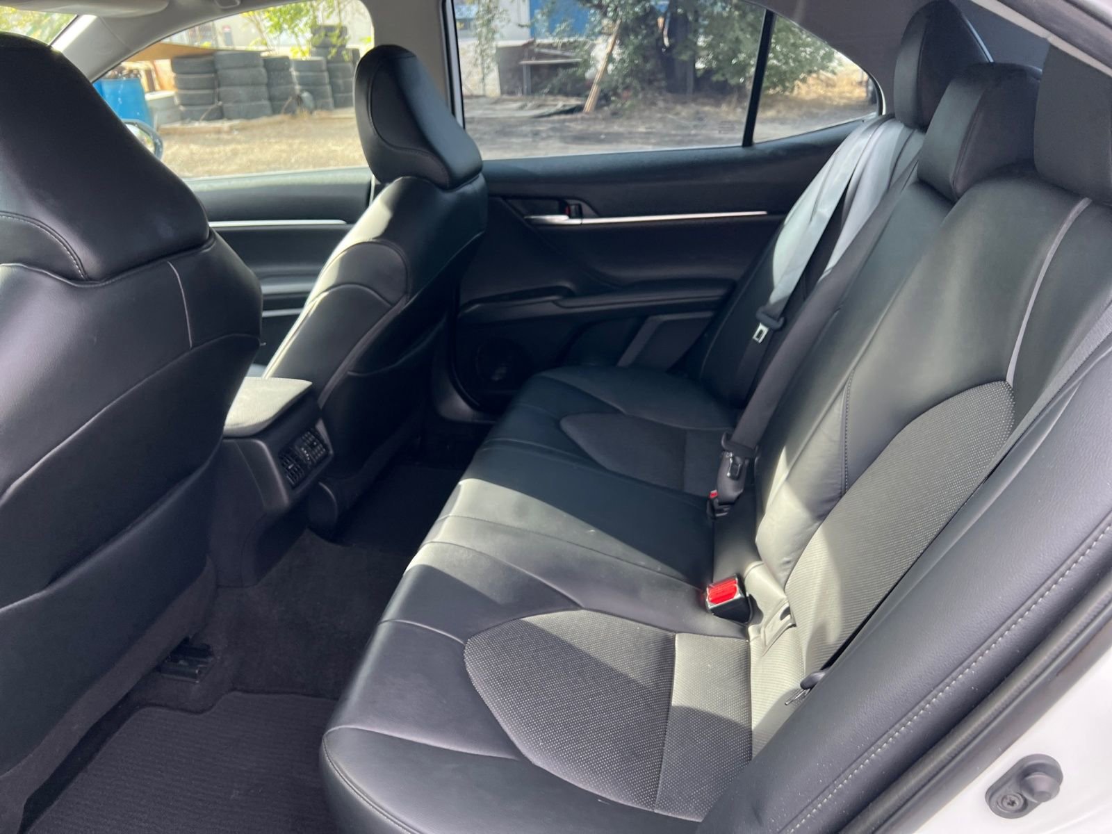 Used 2022 Toyota Camry XLE w/ Navigation Package image 28