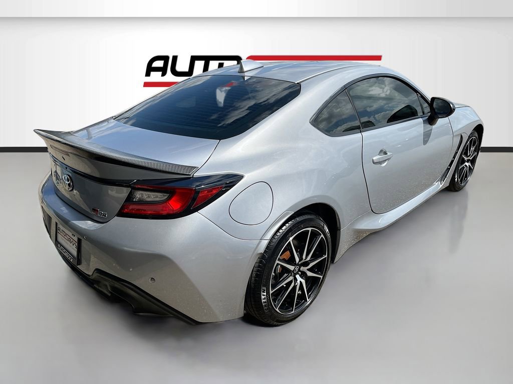 Used 2023 Toyota GR86 image 7