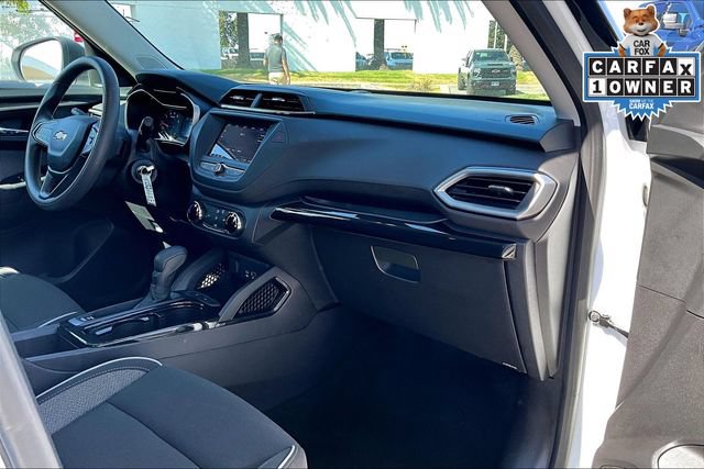Used 2021 Chevrolet TrailBlazer L FWD image 15