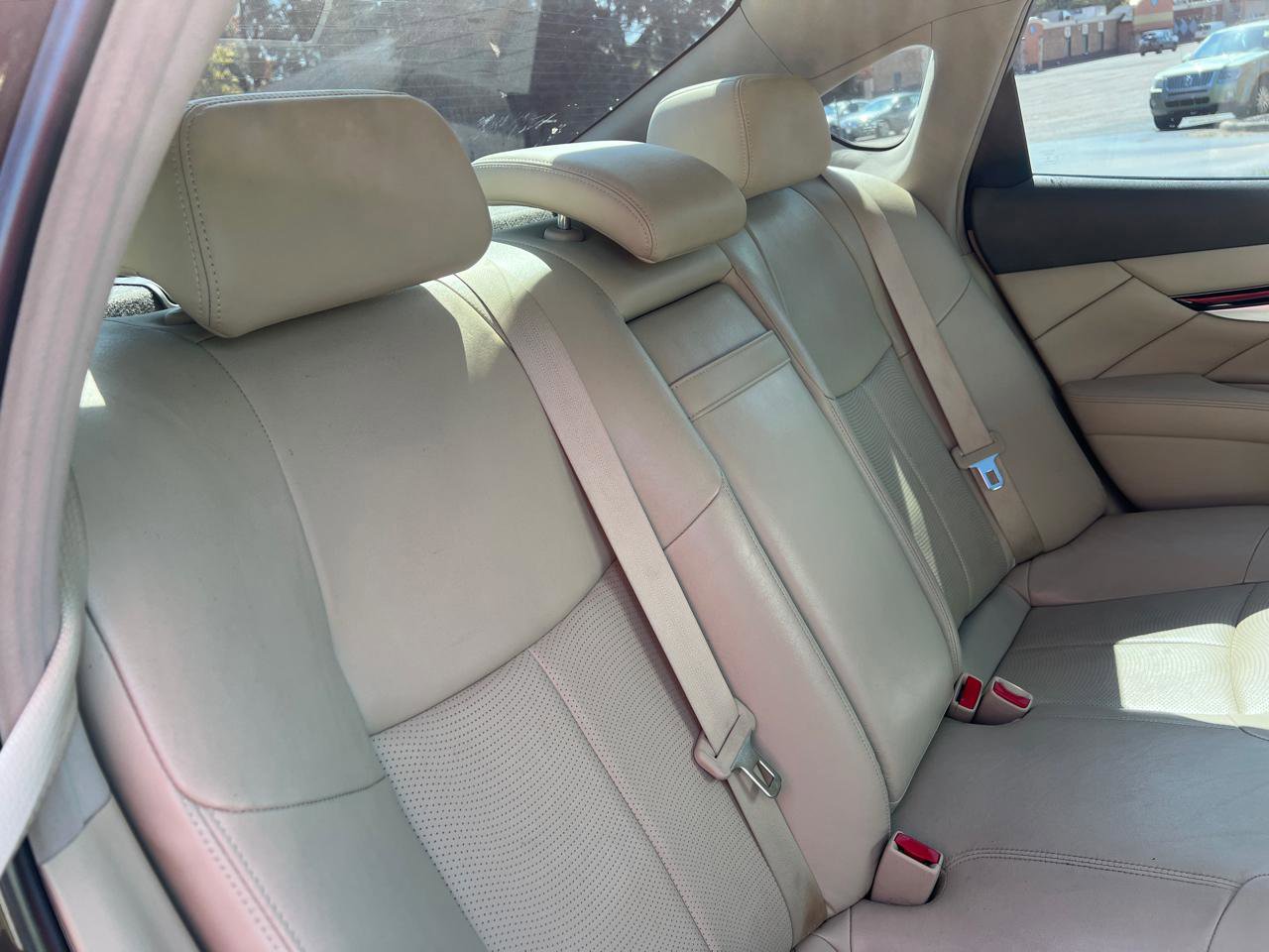 Used 2019 INFINITI Q70 Luxe RWD image 40
