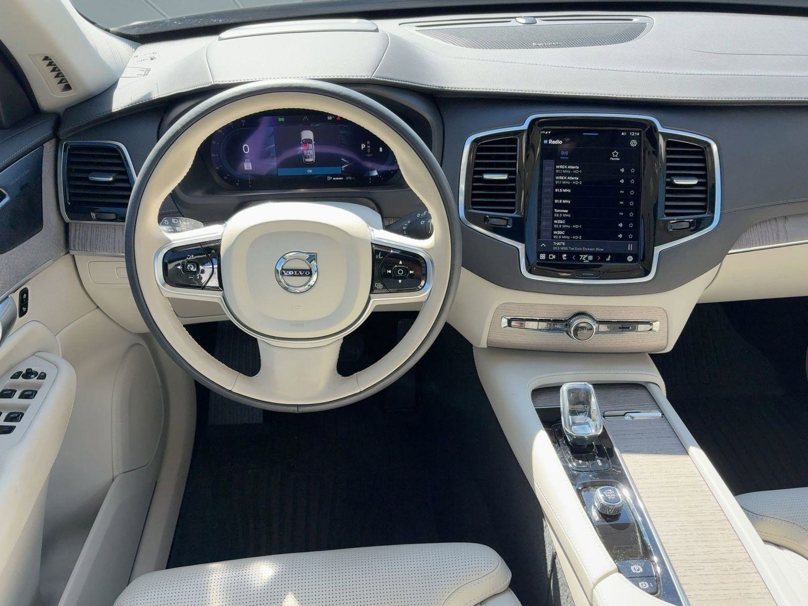 Certified 2024 Volvo XC90 B6 Ultimate w/ Protection Package Premier image 28