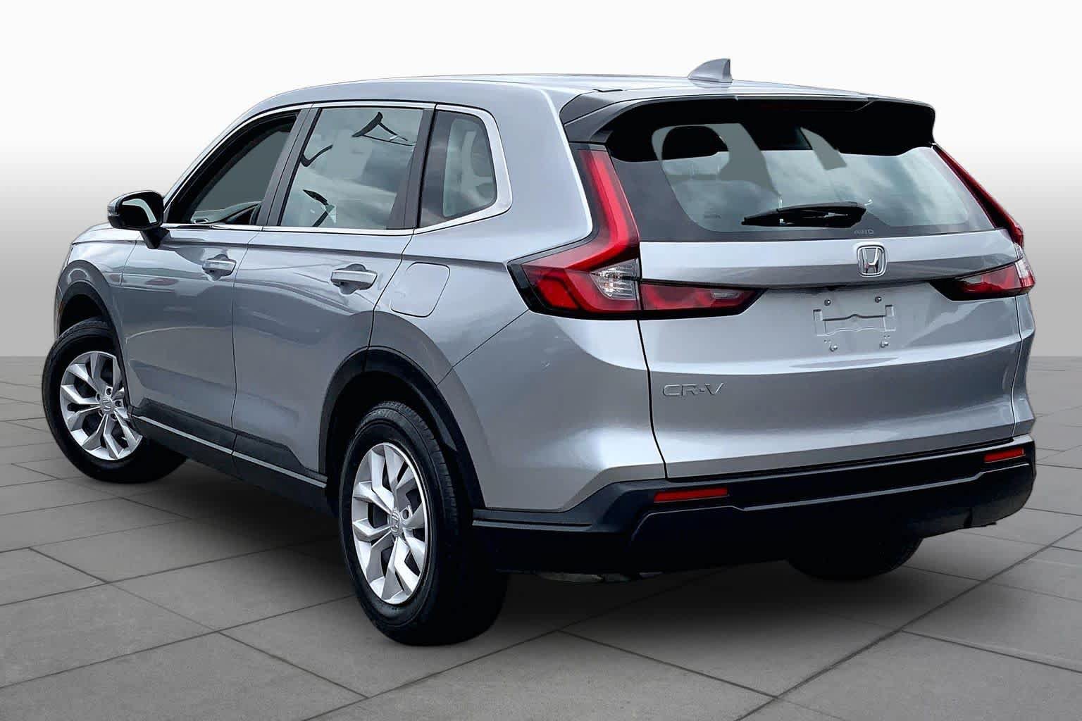 Used 2023 Honda CR-V LX image 12