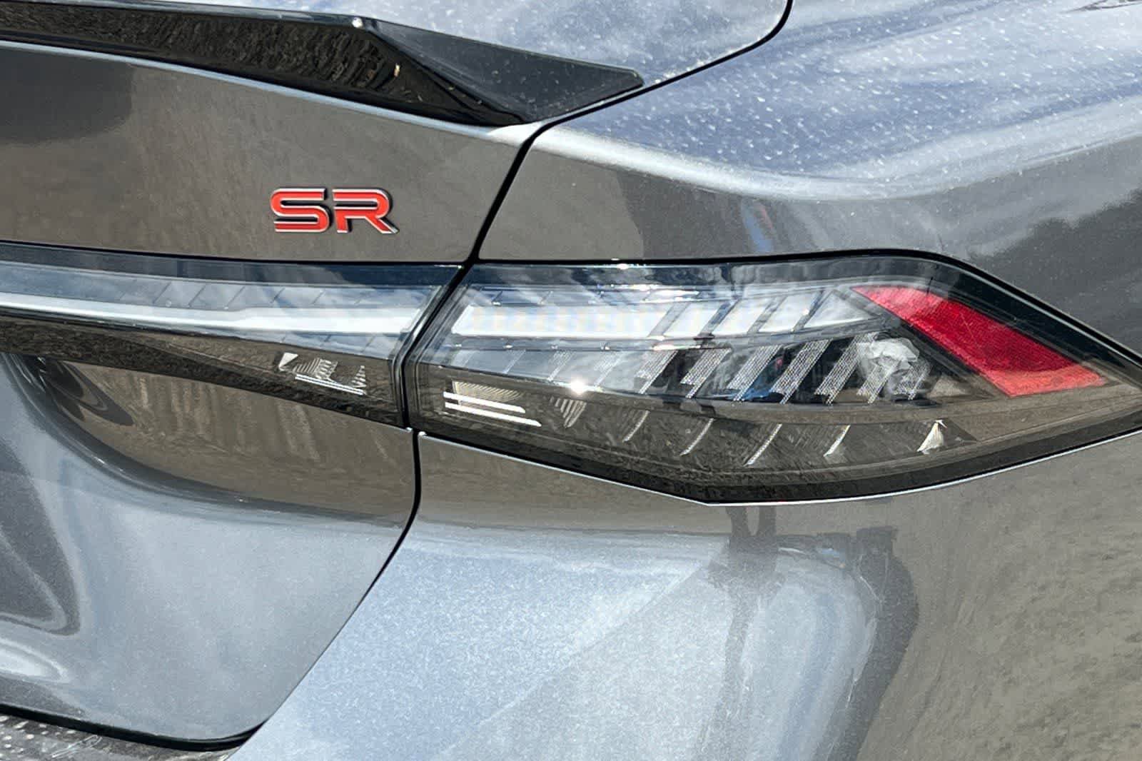 New 2026 Nissan Sentra SR FWD image 31