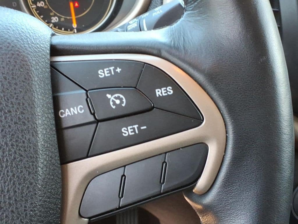 Used 2016 Jeep Cherokee Limited AWD/4WD image 25