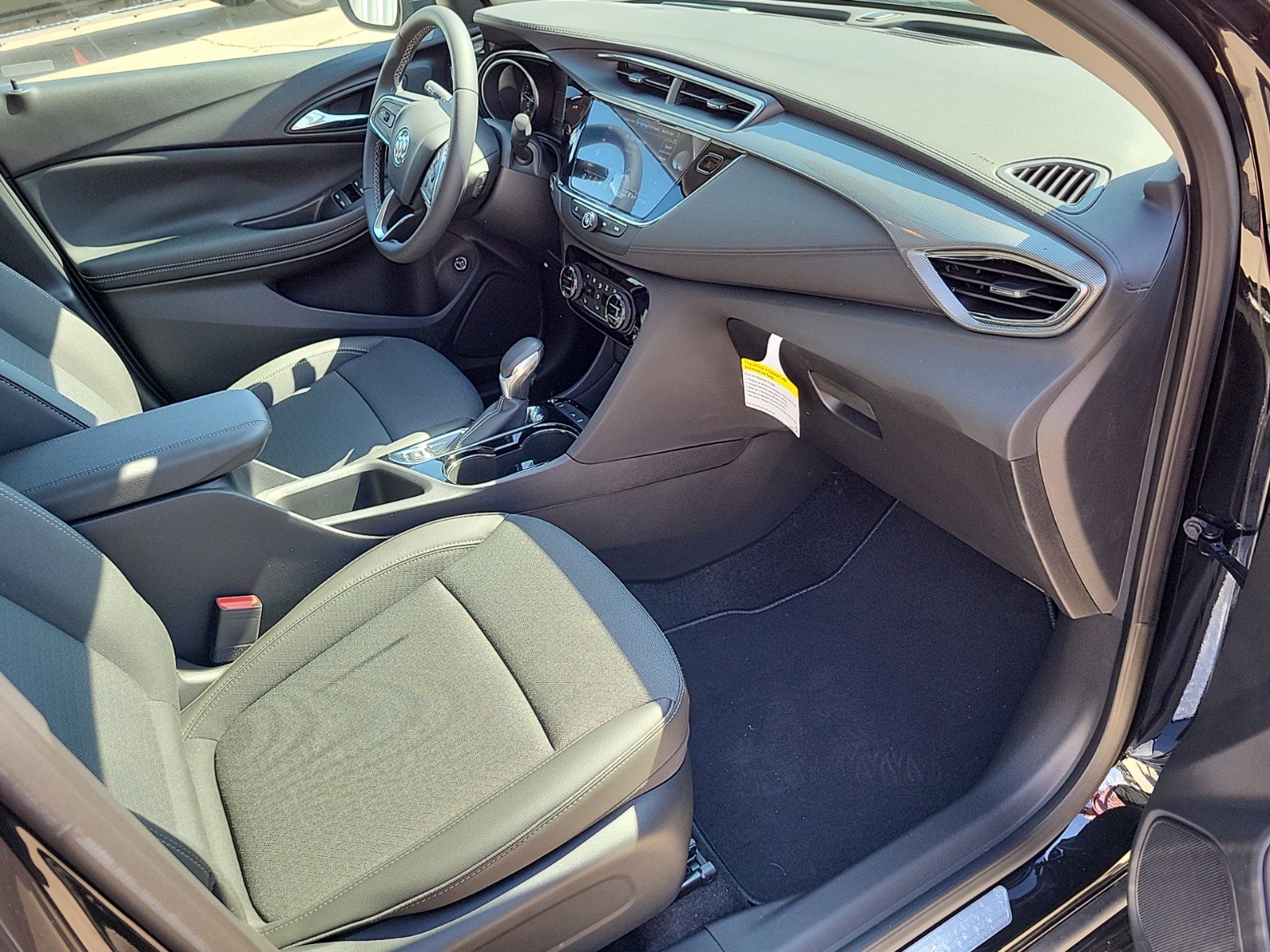 Used 2023 Buick Encore GX Select w/ Sport Touring Package image 9