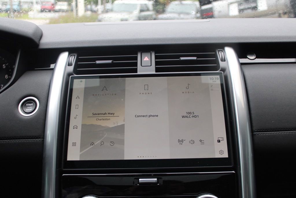 Certified 2025 Land Rover Discovery S image 22