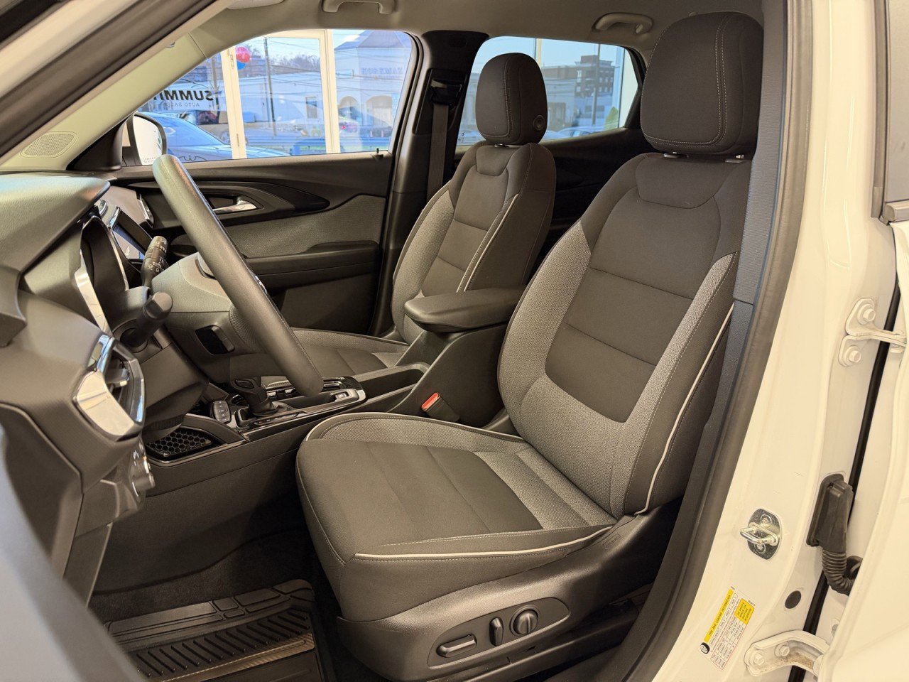 Used 2021 Chevrolet TrailBlazer LT w/ Convenience Package AWD/4WD image 37