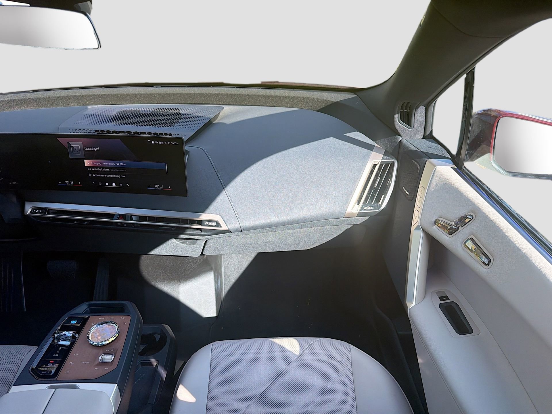 Certified 2025 BMW iX xDrive50 w/ Premium Package image 20