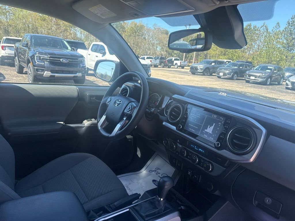 Used 2023 Toyota Tacoma SR5 w/ Technology Package AWD/4WD image 7