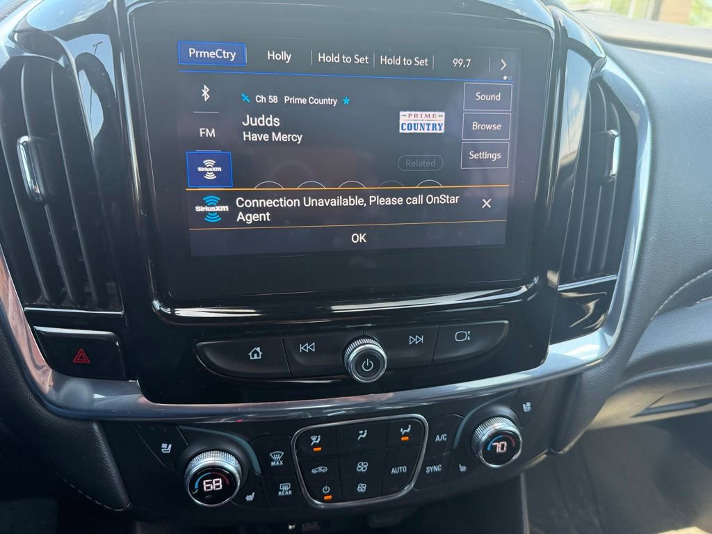 Used 2023 Chevrolet Traverse Premier w/ LPO, Floor Liner Package AWD/4WD image 8