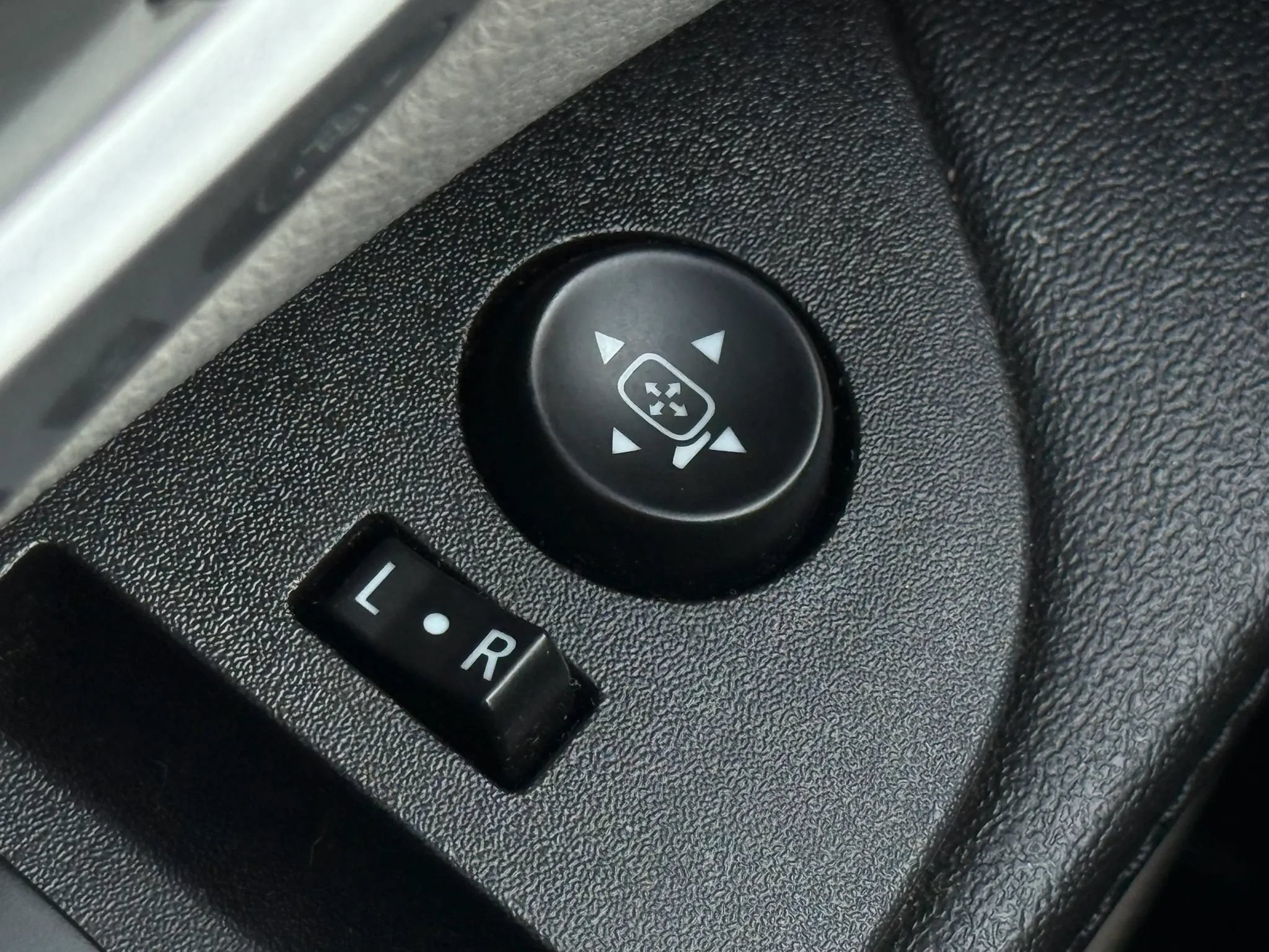 Used 2017 GMC Terrain SLE FWD image 38