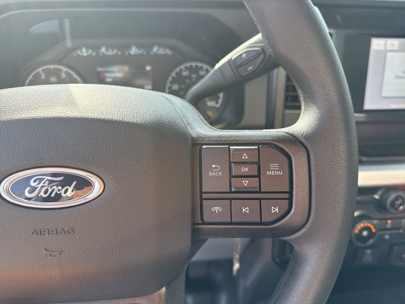 New 2025 Ford F550 4x4 Regular Cab Super Duty image 17