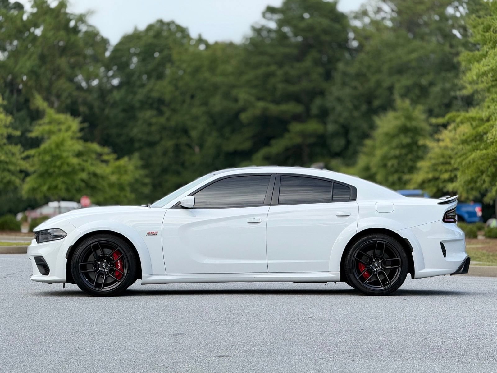 Used 2022 Dodge Charger Scat Pack RWD image 9