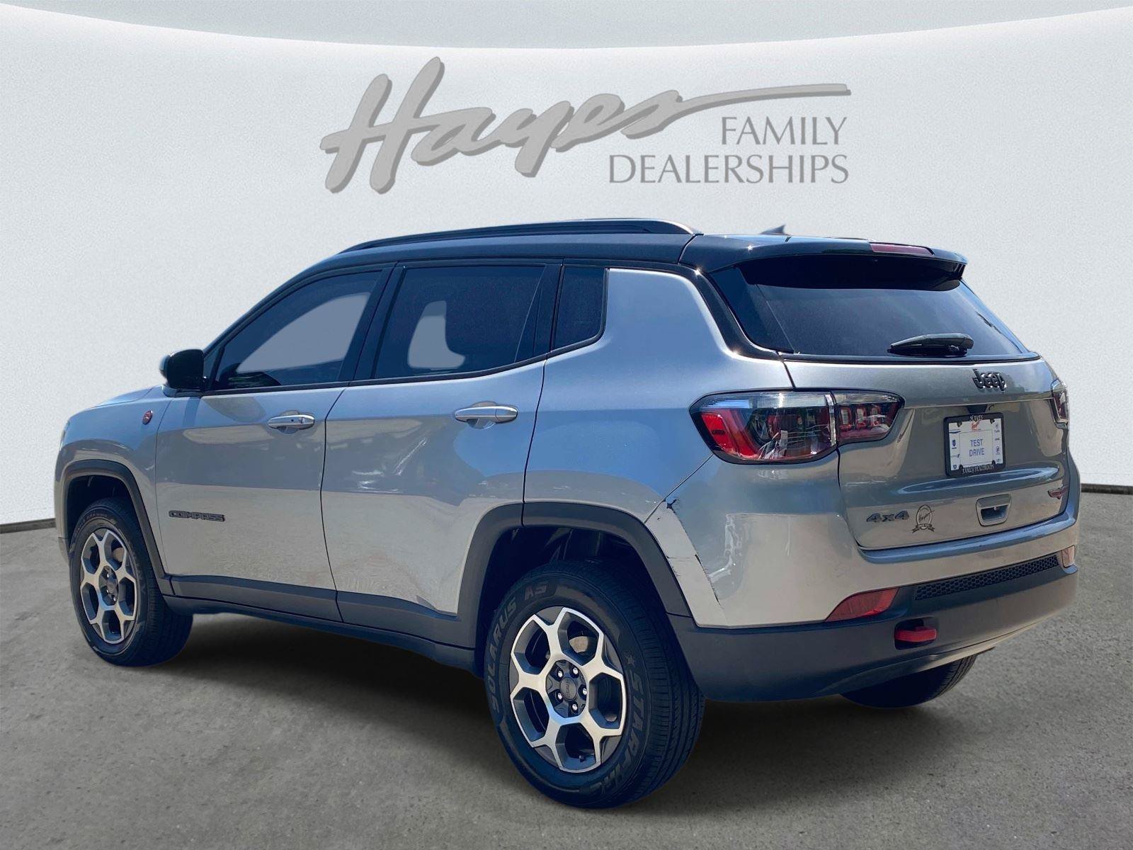 Used 2022 Jeep Compass Trailhawk w/ Sun and Sound Group AWD/4WD image 8