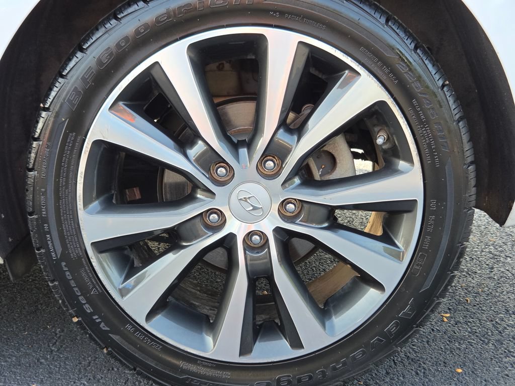 Used 2018 Hyundai Elantra GT FWD image 12