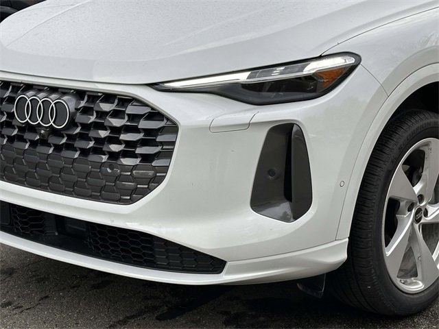 Certified 2025 Audi Q5 Premium Plus w/ Premium Plus image 8