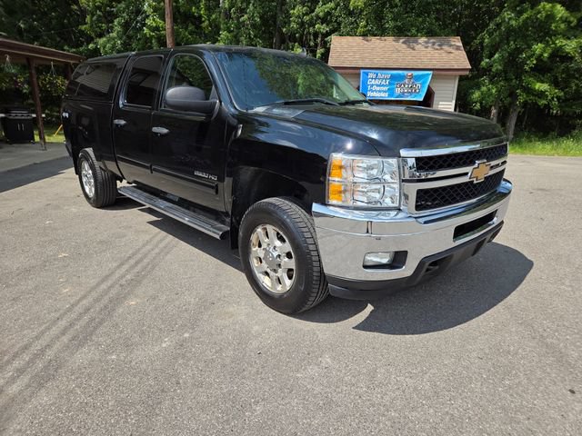 Used 2014 Chevrolet Silverado 2500 LT w/ Interior Plus Package AWD/4WD image 8