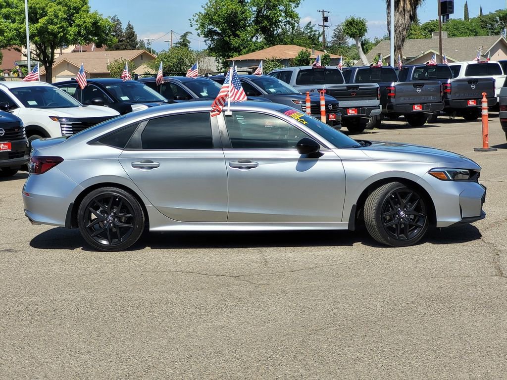Used 2025 Honda Civic Sport image 4