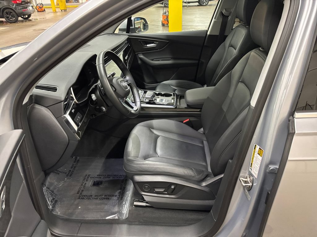 Used 2022 Audi Q7 3.0T Premium AWD/4WD image 10