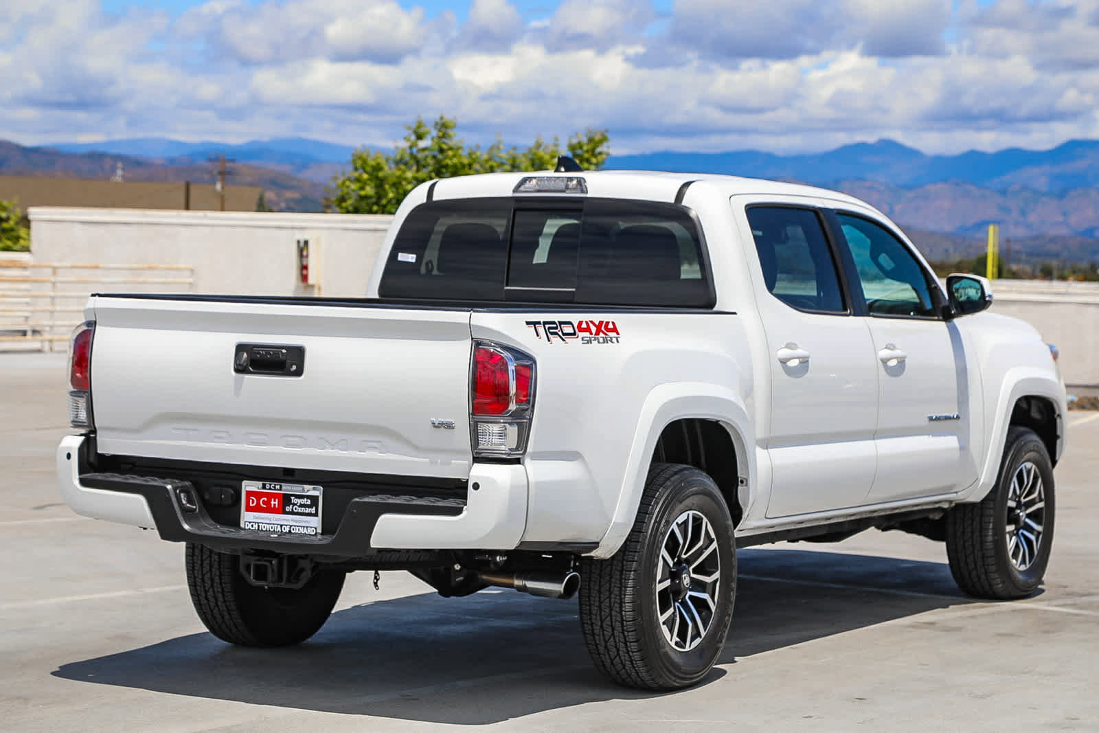 Certified 2023 Toyota Tacoma TRD Sport w/ TRD Premium Sport Package AWD/4WD image 6