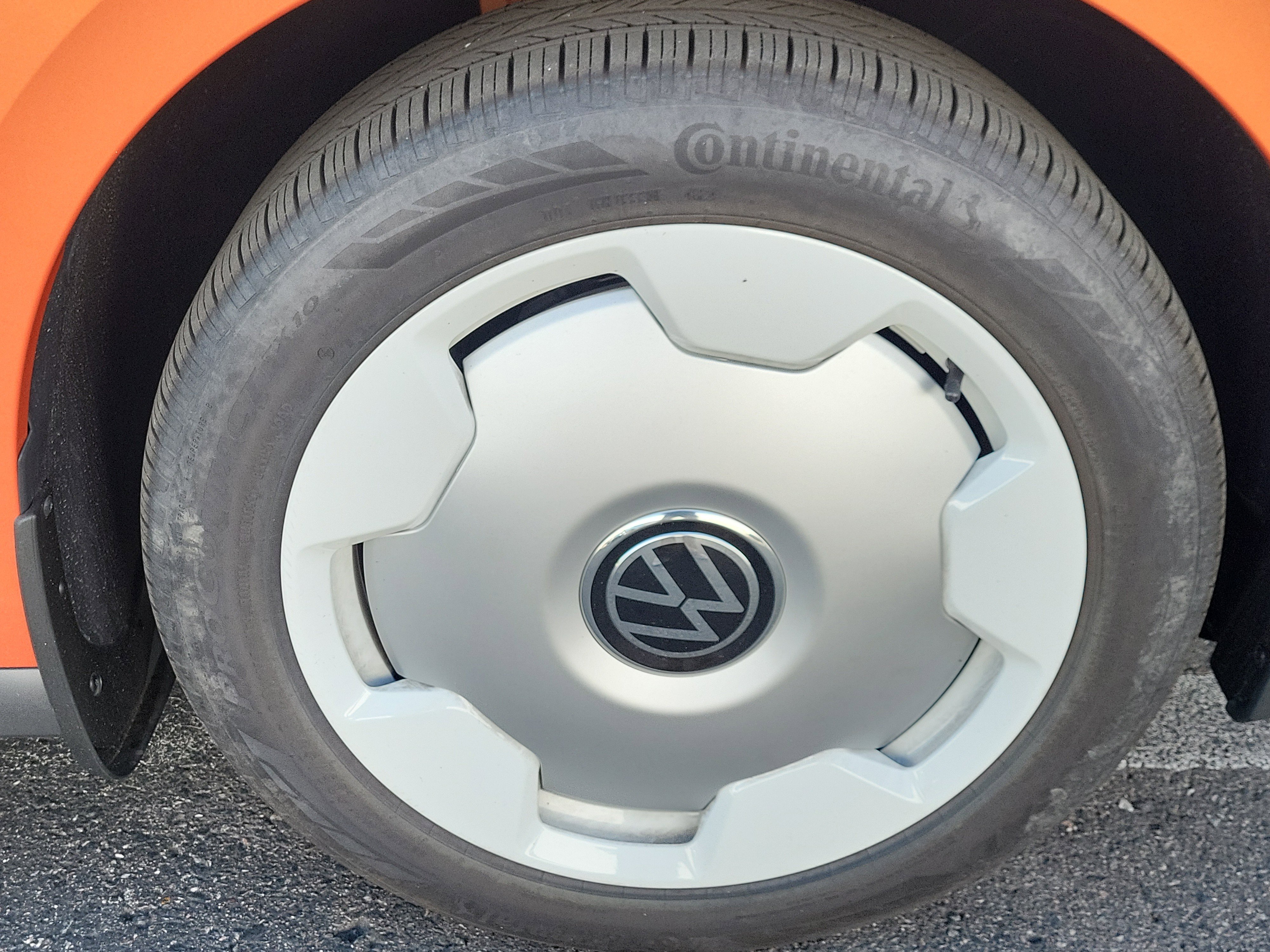 New 2025 Volkswagen ID. Buzz 1st Edition image 28