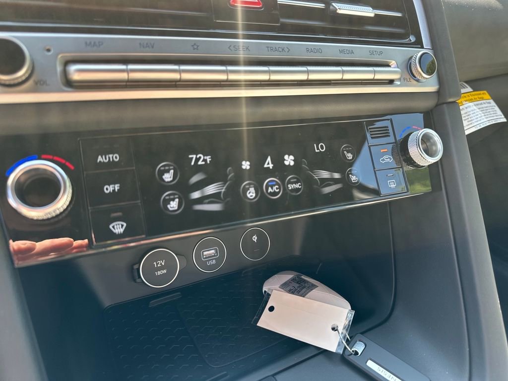 New 2025 Genesis G70 2.5T w/ Sport Prestige Package image 9