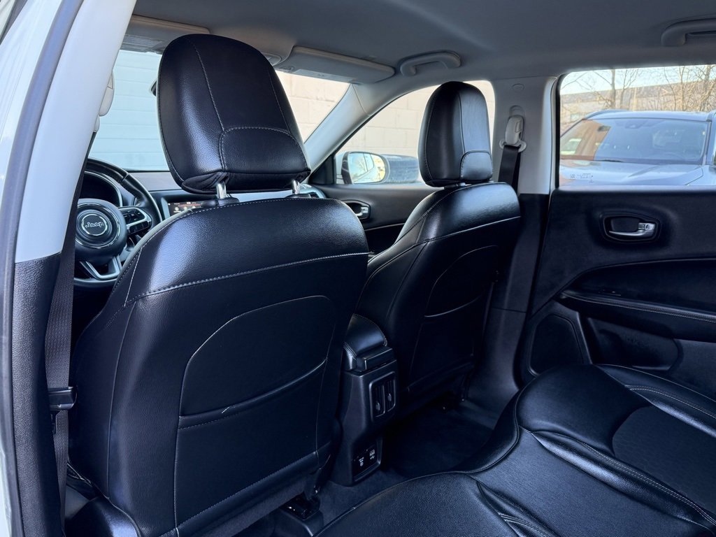 Used 2019 Jeep Compass Latitude w/ Popular Equipment Group image 12