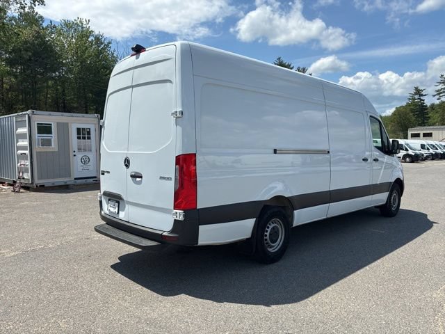 Used 2023 Mercedes-Benz Sprinter 2500 image 3