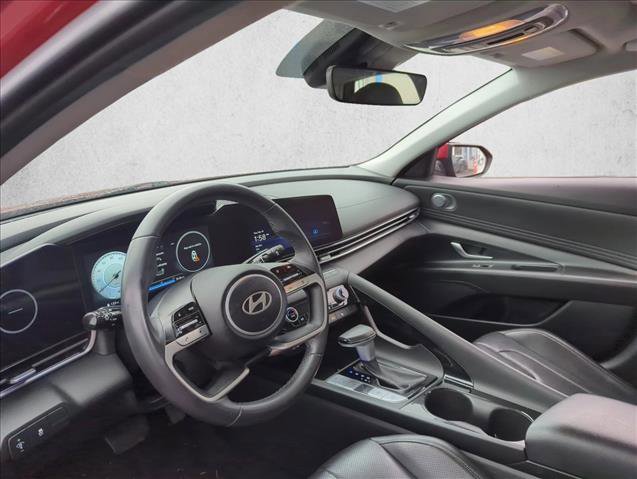 Used 2024 Hyundai Elantra Limited image 11