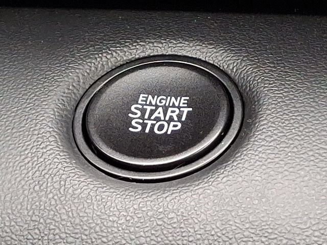 Certified 2025 Hyundai Elantra Sport FWD image 23