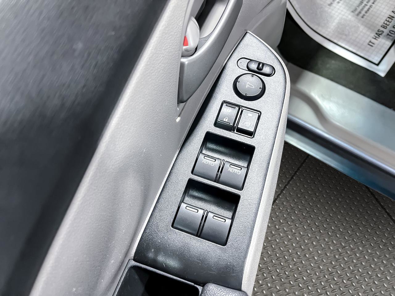 Used 2013 Honda Odyssey EX image 11