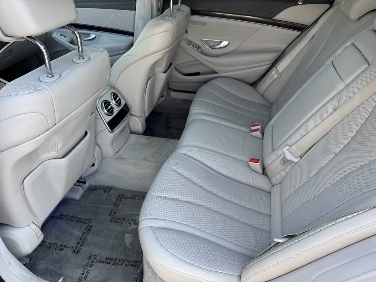 Used 2016 Mercedes-Benz S 550 Sedan image 18