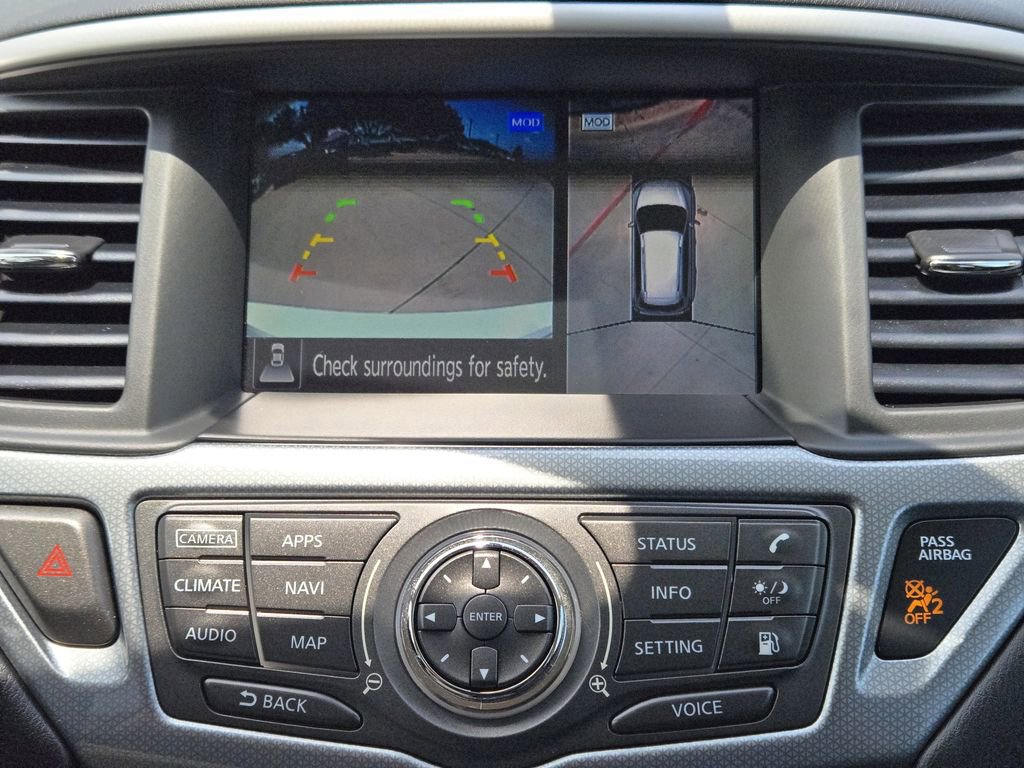 Used 2019 Nissan Pathfinder SL FWD image 7