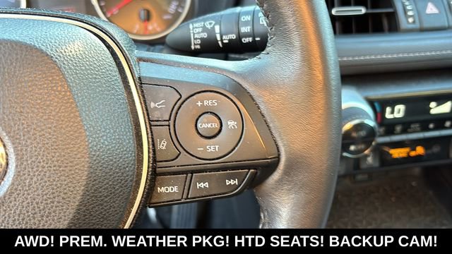 Used 2021 Toyota RAV4 XLE Premium image 16