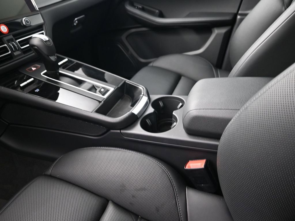 Certified 2026 Porsche Macan image 22
