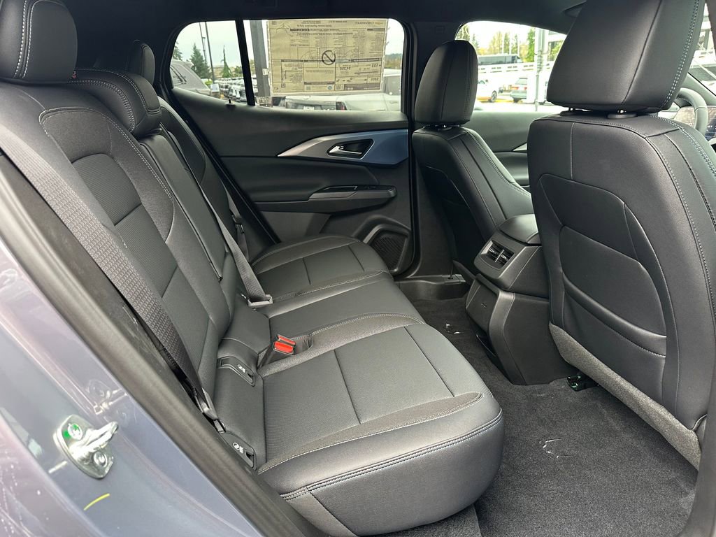 New 2026 Chevrolet Equinox EV LT image 12