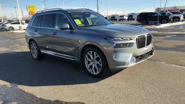 Used 2025 BMW X7 xDrive40i image 2