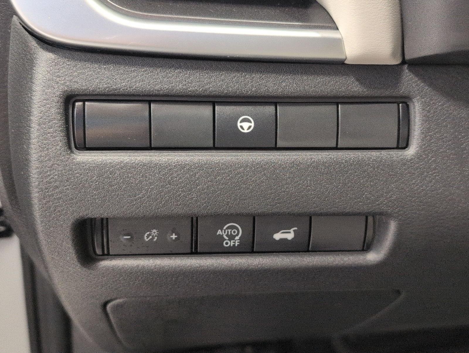 Used 2023 Nissan Rogue SV w/ SV Premium B Package AWD/4WD image 11