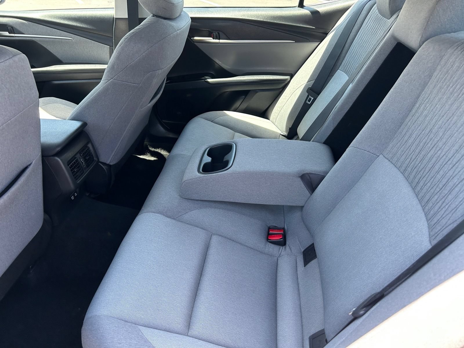 Used 2025 Toyota Camry LE w/ Convenience Package FWD image 18