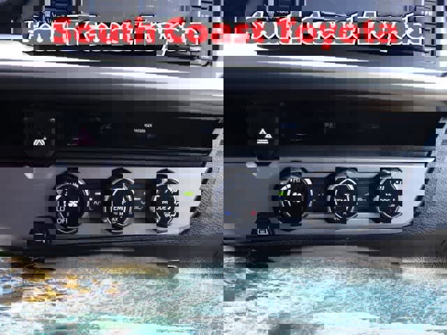 Used 2016 Toyota Tacoma SR5 image 30