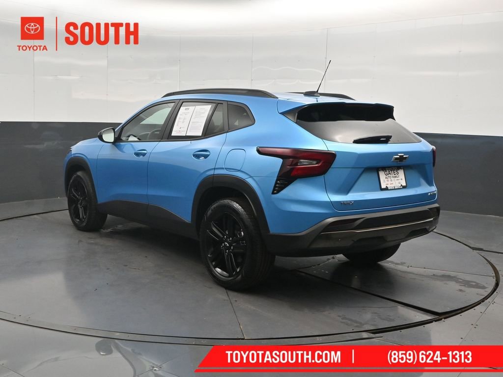 Used 2025 Chevrolet Trax ACTIV w/ Driver Confidence Package image 8