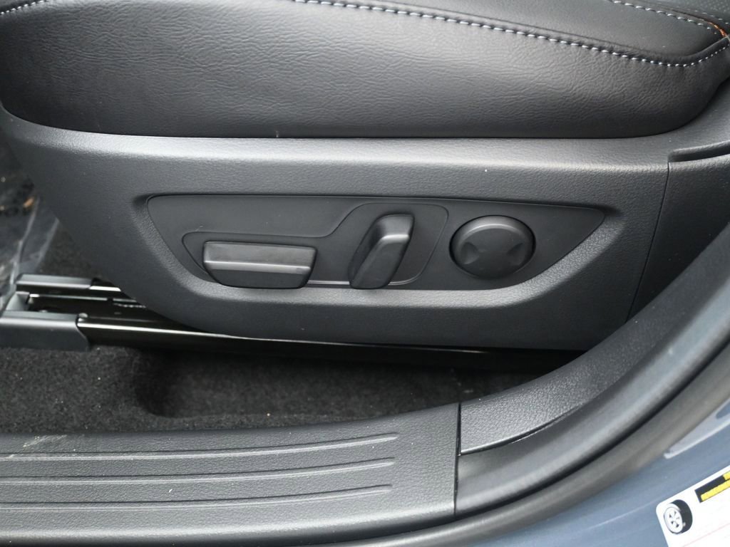 Used 2025 MAZDA CX-50 2.5 Hybrid w/ Weather Package image 14