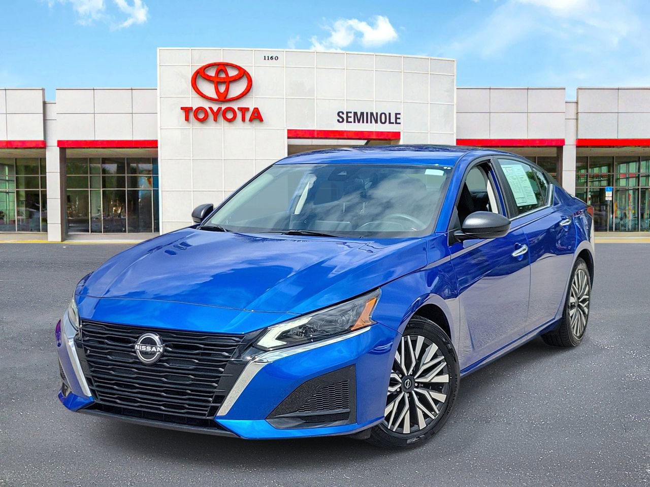 Used 2025 Nissan Altima 2.5 SV