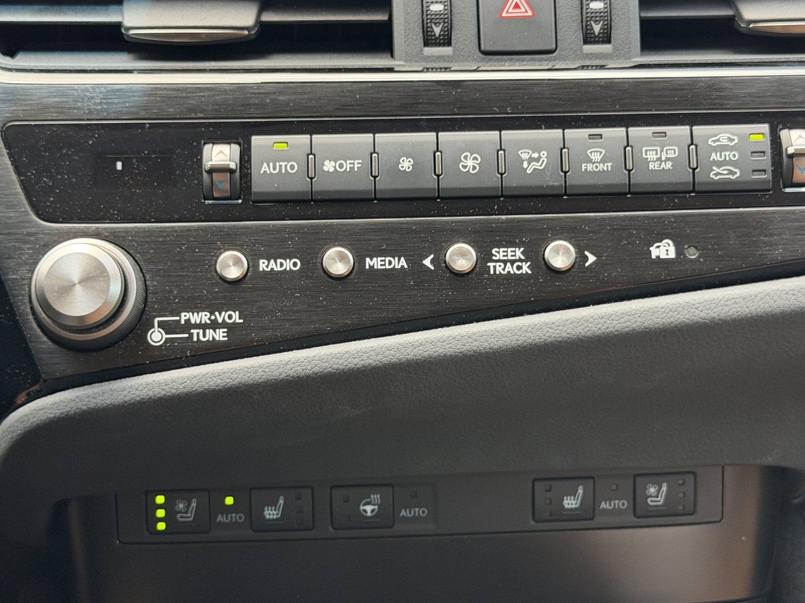 Used 2024 Lexus ES 350 w/ Premium Package FWD image 26