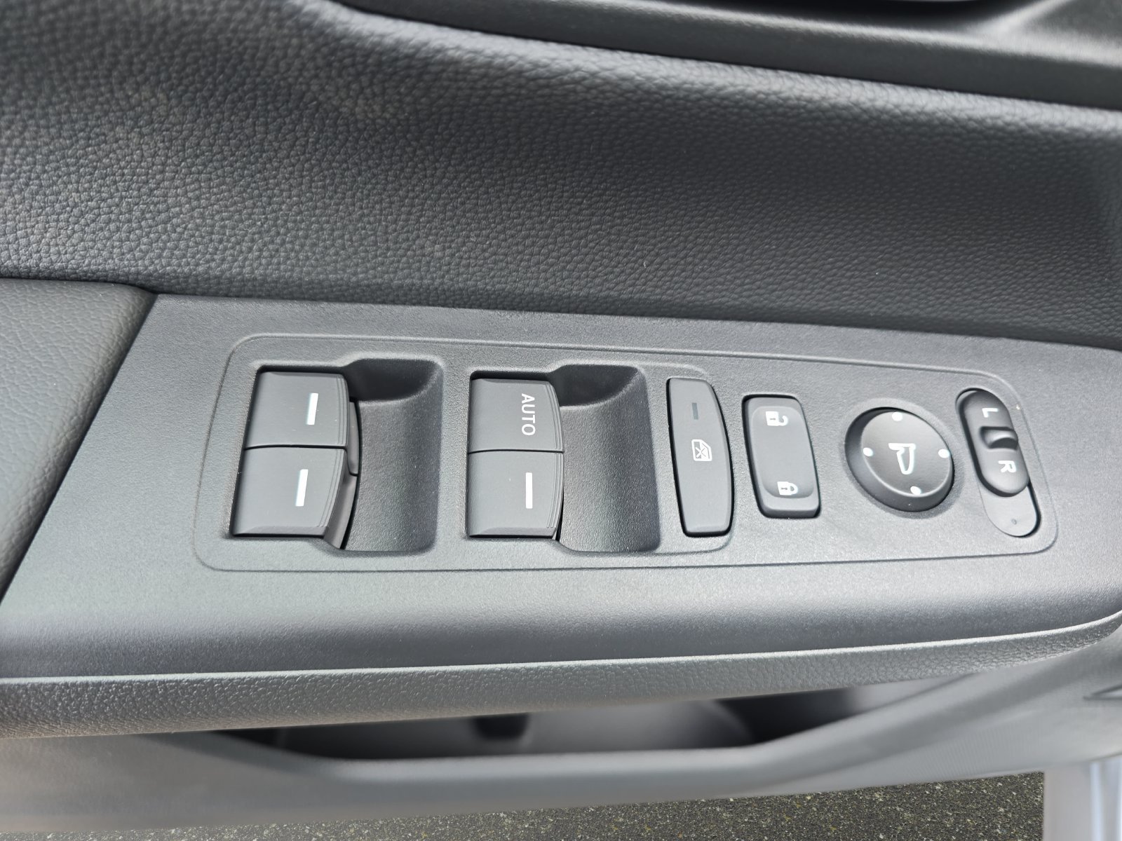 New 2026 Honda CR-V LX image 25