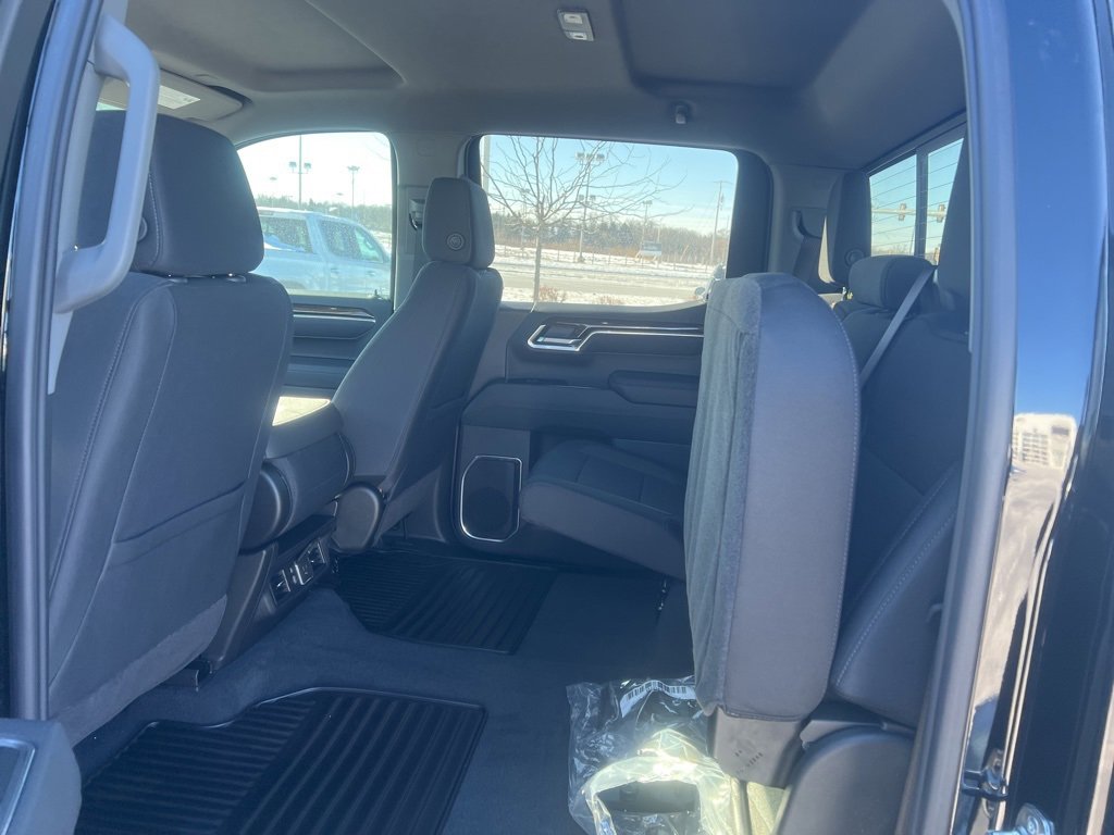 New 2026 GMC Sierra 1500 SLE w/ Preferred Package image 15