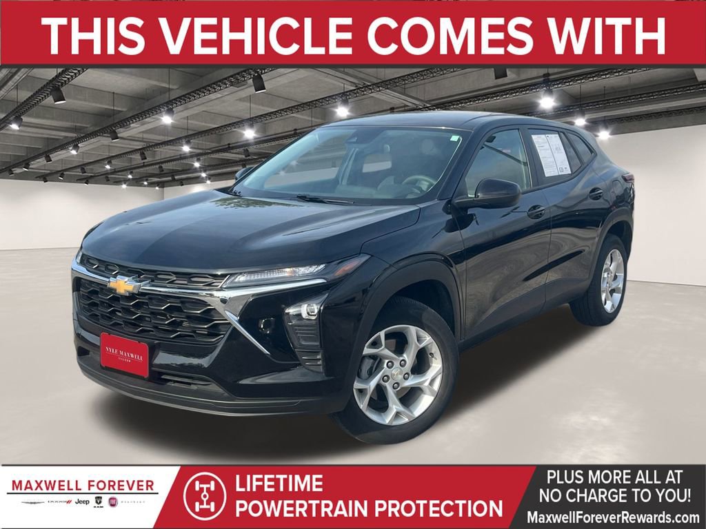 Used 2025 Chevrolet Trax LS w/ LS Convenience Package