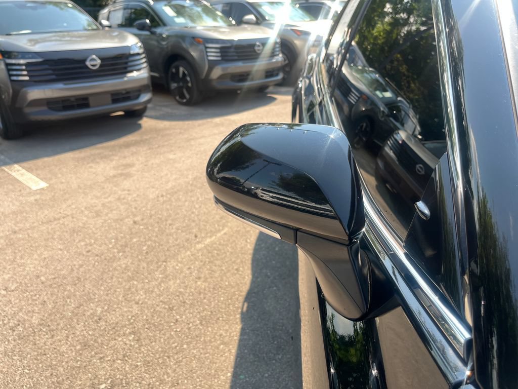 Used 2023 Toyota Camry XSE FWD image 37