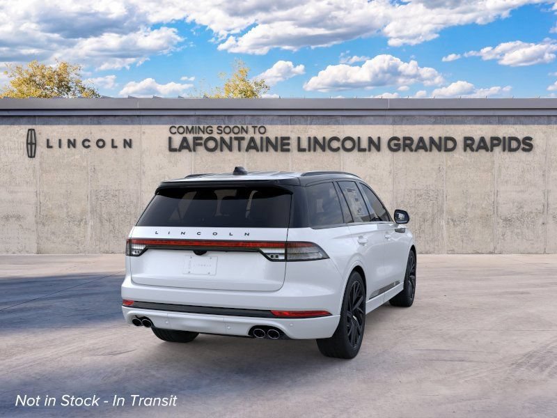 New 2026 Lincoln Aviator Black Label w/ Black Label Special Edition AWD/4WD image 8